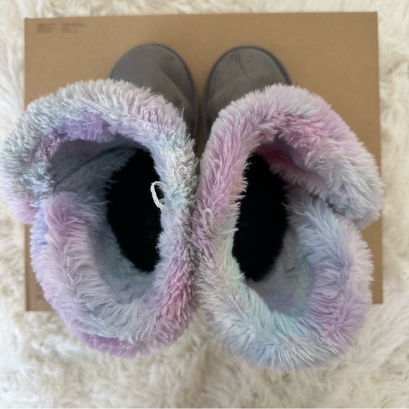 Place Girls Gray Winter Fur Boots Size: 2 - Picture 6 of 9